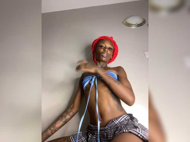 Badgalnish-1 live cam on BongaCams