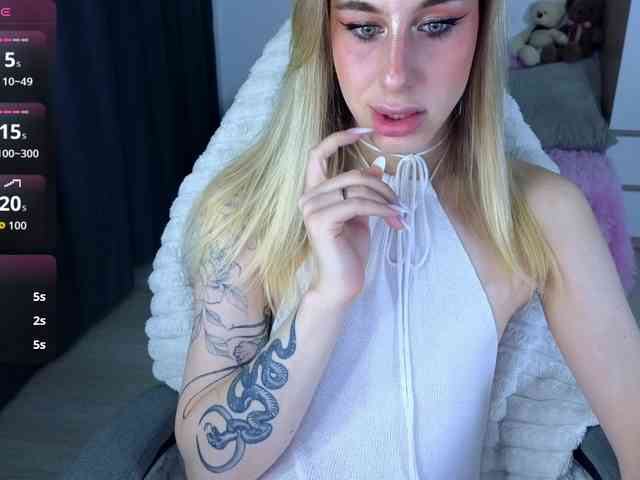 MiraBella10 Live Webcam on BongaCams
