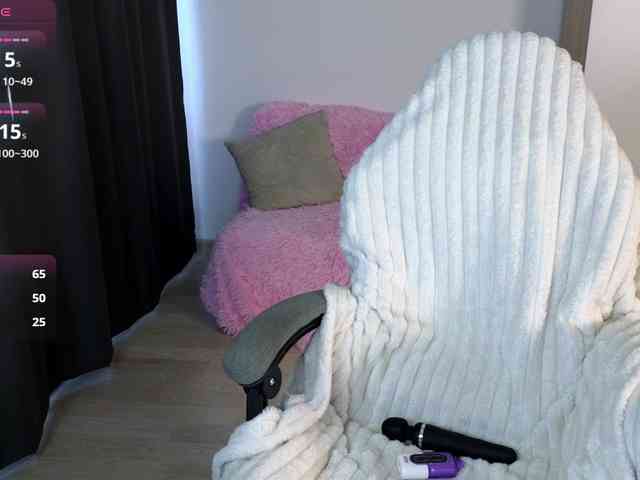 MiraBella10 Live Webcam on BongaCams