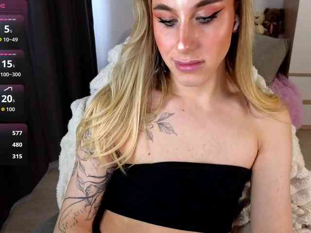 MiraBella10 Live Webcam on BongaCams