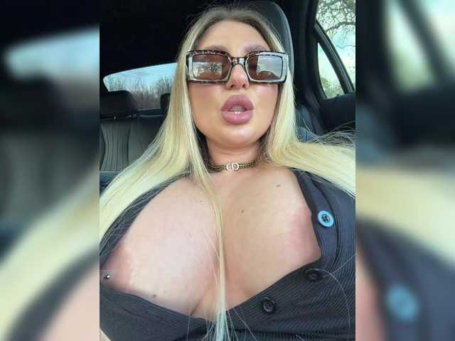 go to chat with Stiflers_mom