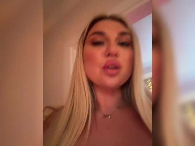 Kotofeyka1 live cam and statistics on UnifiedCams