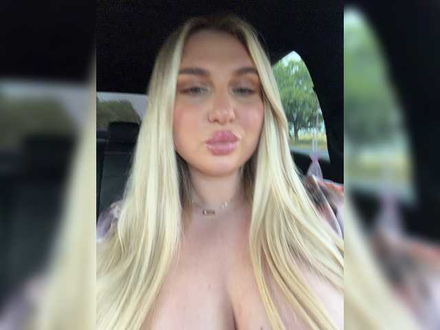 go to chat with Stiflers_mom