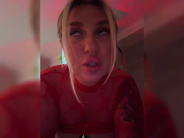 Kotofeyka1 live webcam show