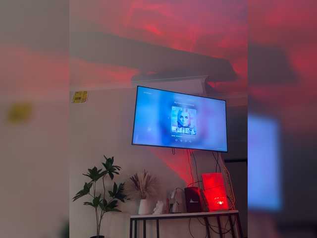 Kotofeyka1 live webcam show