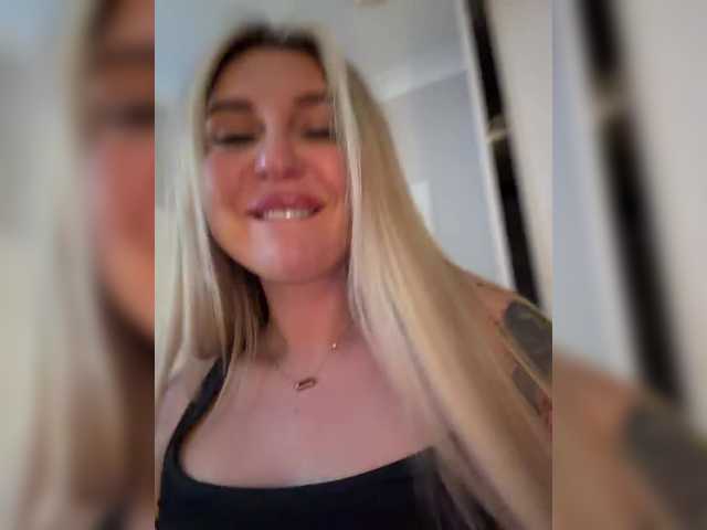 go to chat with Stiflers_mom