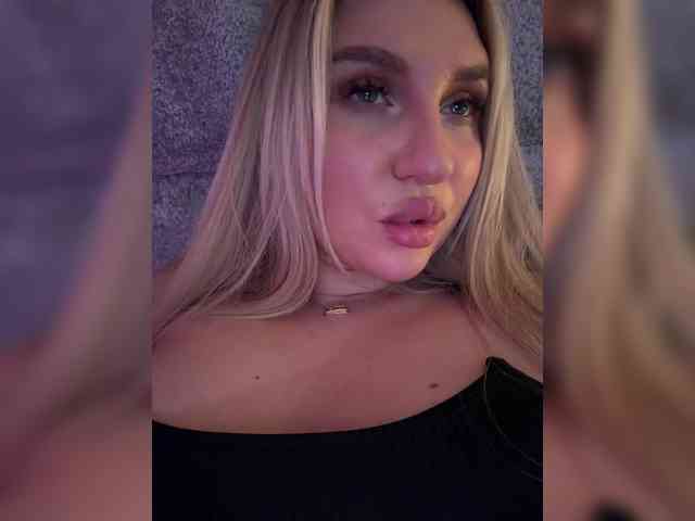 Stiflers_mom webcam