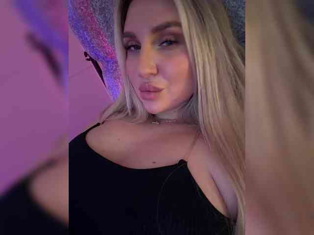 Stiflers_mom webcam