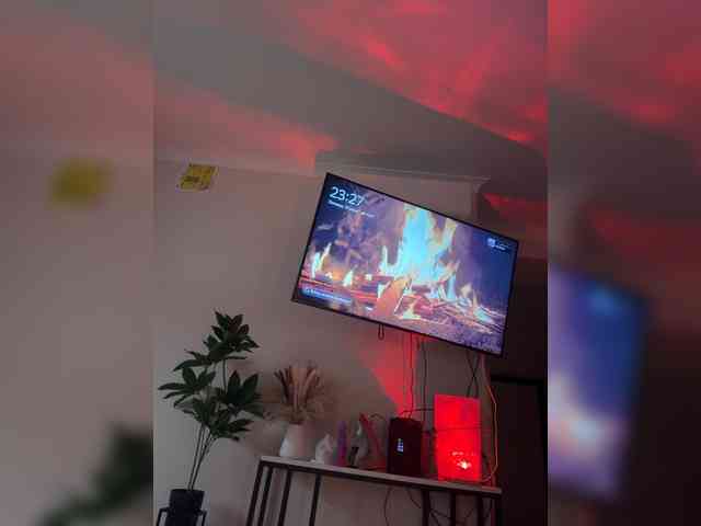 Stiflers_mom webcam