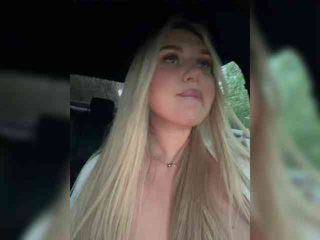 Stiflers_mom webcam