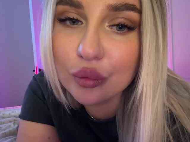 Stiflers_mom webcam