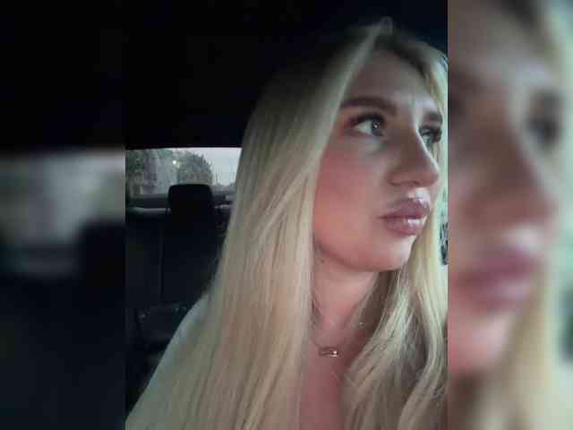 Stiflers_mom webcam