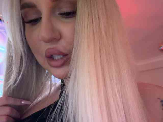 Stiflers_mom webcam