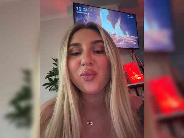 Stiflers_mom webcam