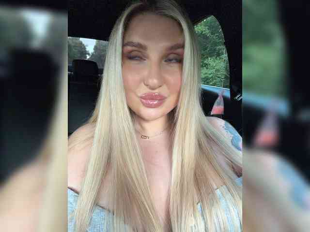 Stiflers_mom webcam