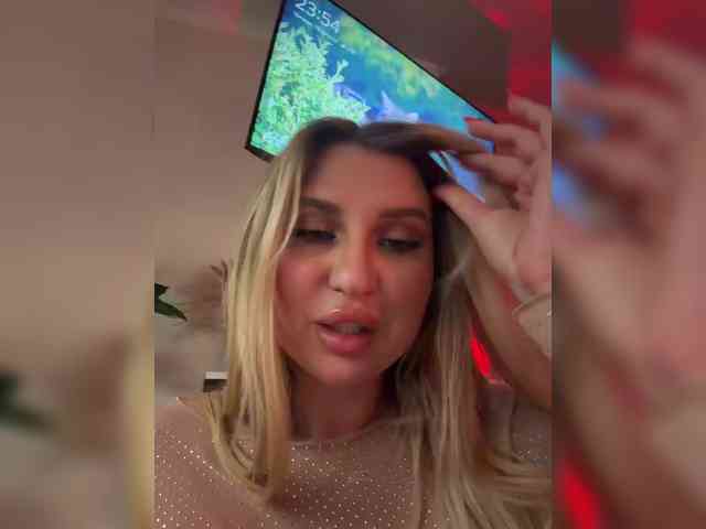Stiflers_mom webcam