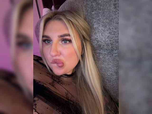 Stiflers_mom webcam