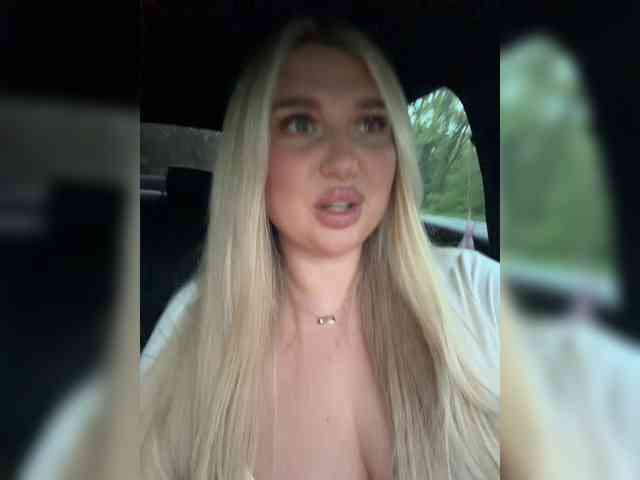 Stiflers_mom webcam