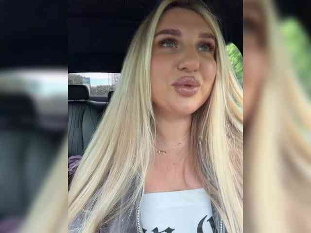 Stiflers_mom webcam