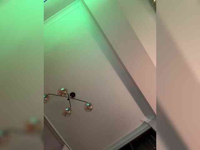 Stiflers_mom webcam