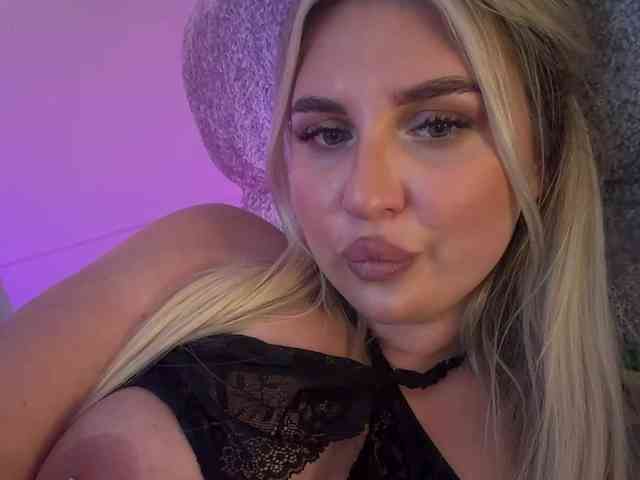 Stiflers_mom webcam