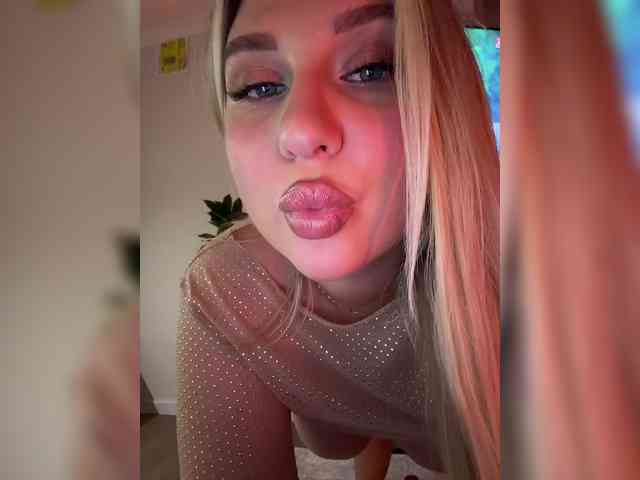 Stiflers_mom webcam