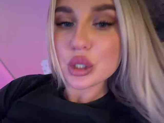 Stiflers_mom webcam