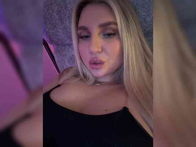 Stiflers_mom webcam