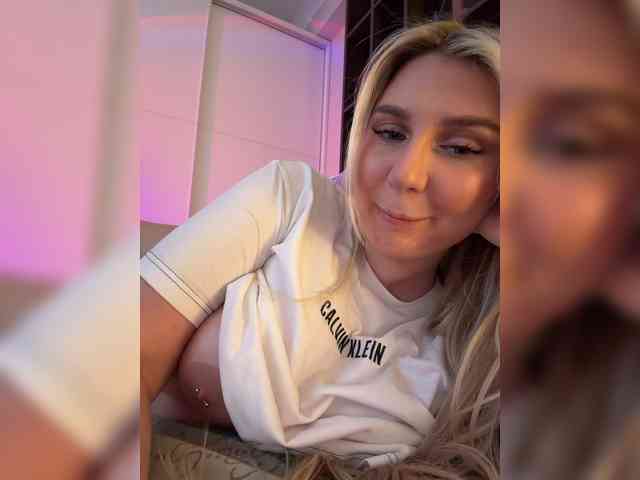 Stiflers_mom webcam