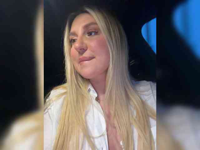 Stiflers_mom webcam