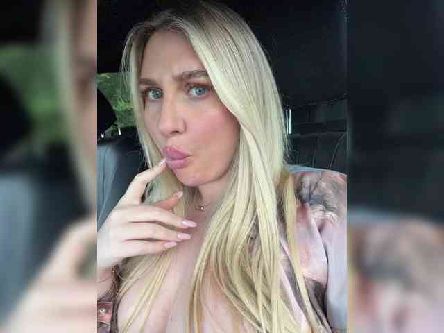 Stiflers_mom webcam
