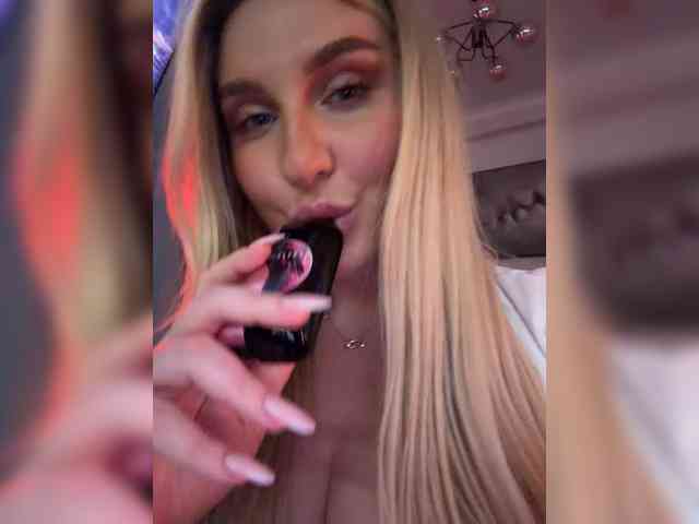 Stiflers_mom webcam