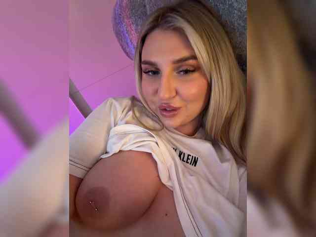 Stiflers_mom webcam