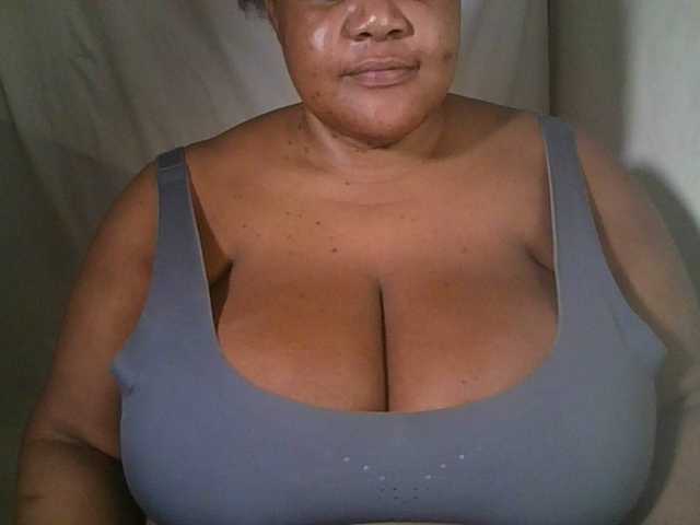 Ebonymagixs's BongaCams show and profile