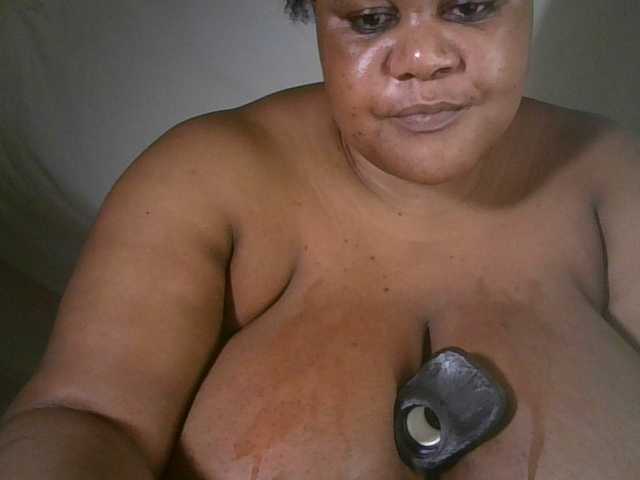 Ebonymagixs's BongaCams show and profile