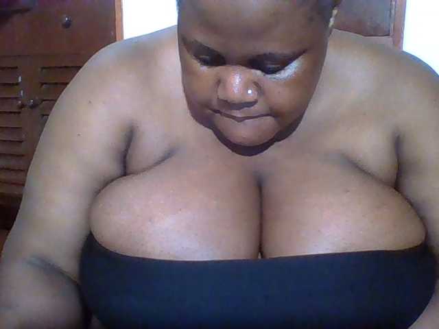 Ebonymagixs live cam on BongaCams