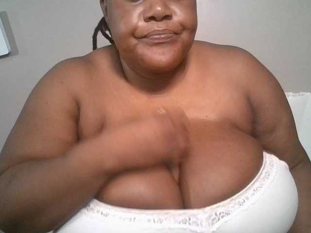 Ebonymagixs live cam on BongaCams