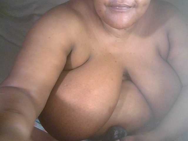 Ebonymagixs's BongaCams show and profile