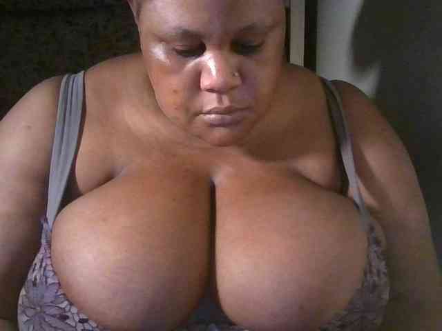Ebonymagixs webcam
