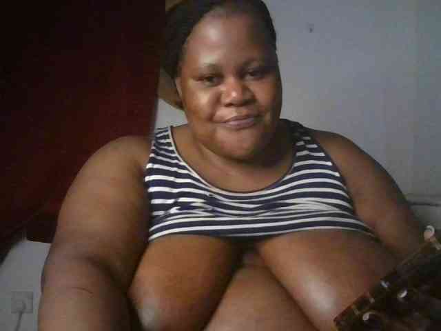 Modelo: Ebonymagixs