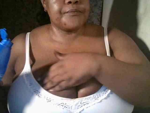 Ebonymagixs webcam