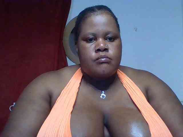 Modelo: Ebonymagixs