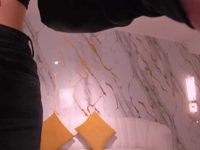 TiffannySins's BongaCams show and profile