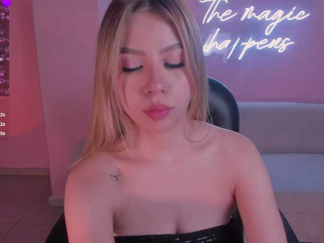 TiffannySins live cam on 
