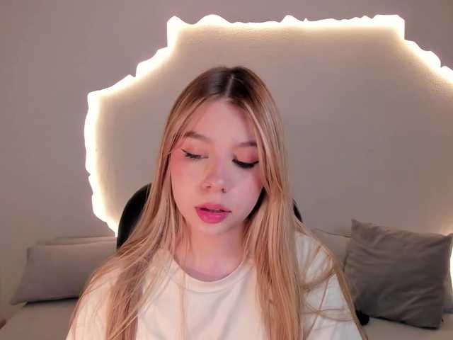 TiffannySins live webcam show