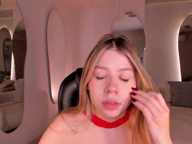TiffannySins live webcam show
