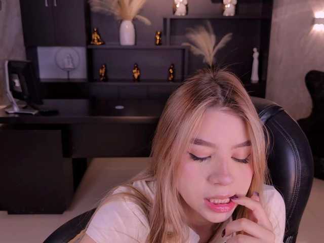 TiffannySins live cam on BongaCams