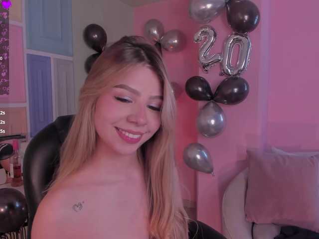 TiffannySins live on BongaCams