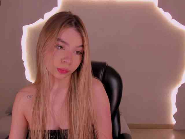 TiffannySins webcam