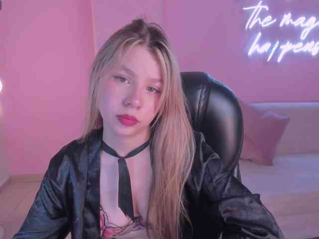 TiffannySins webcam
